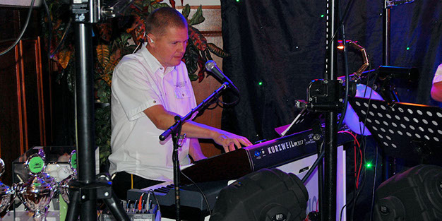 Coverband Paramounts